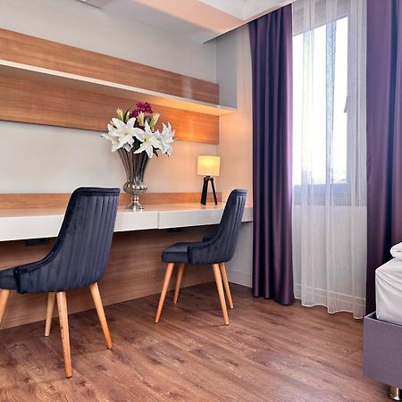Hotel Frezya - Exclusively Woman Estambul Exterior foto