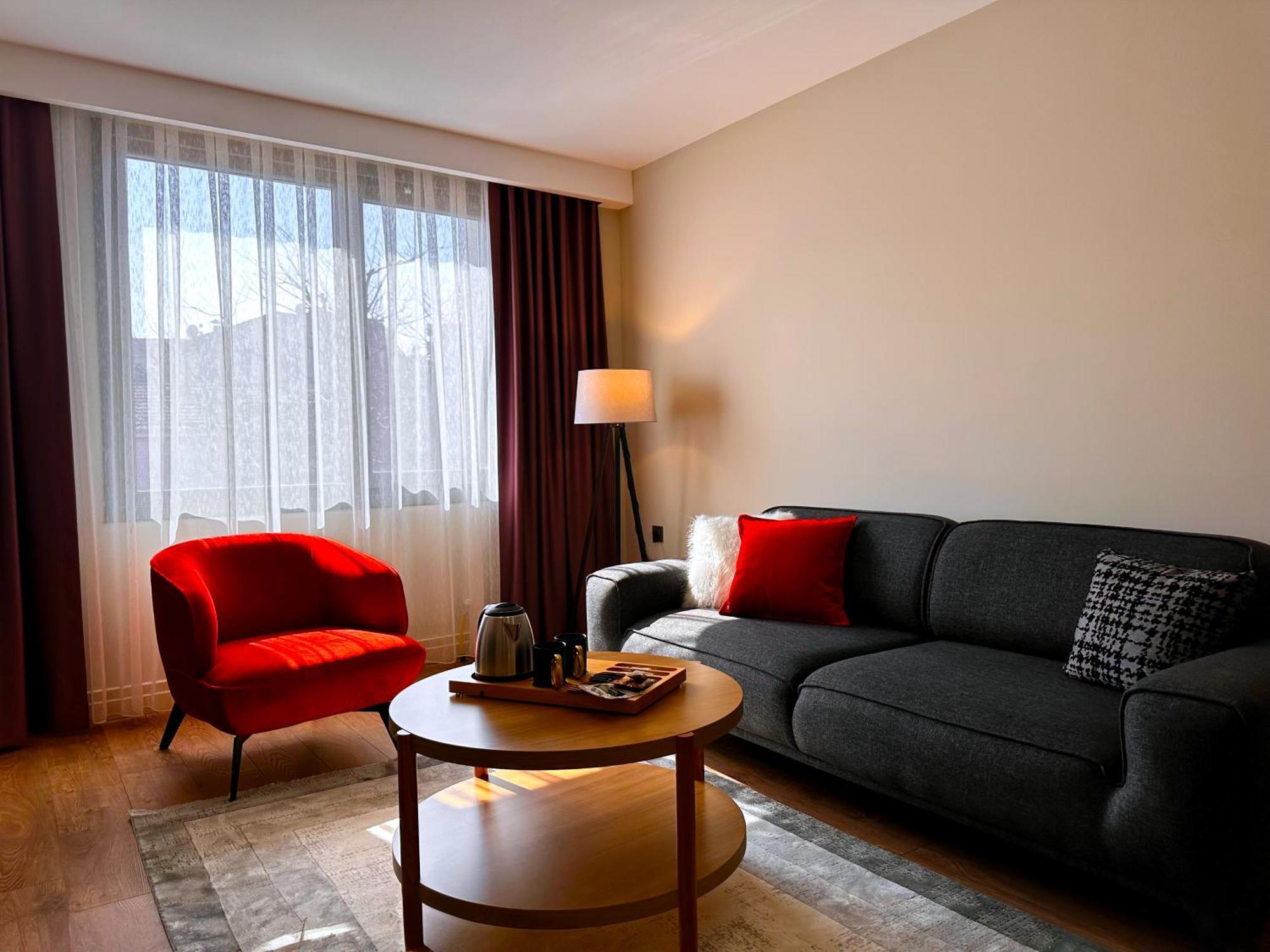 Hotel Frezya - Exclusively Woman Estambul Exterior foto