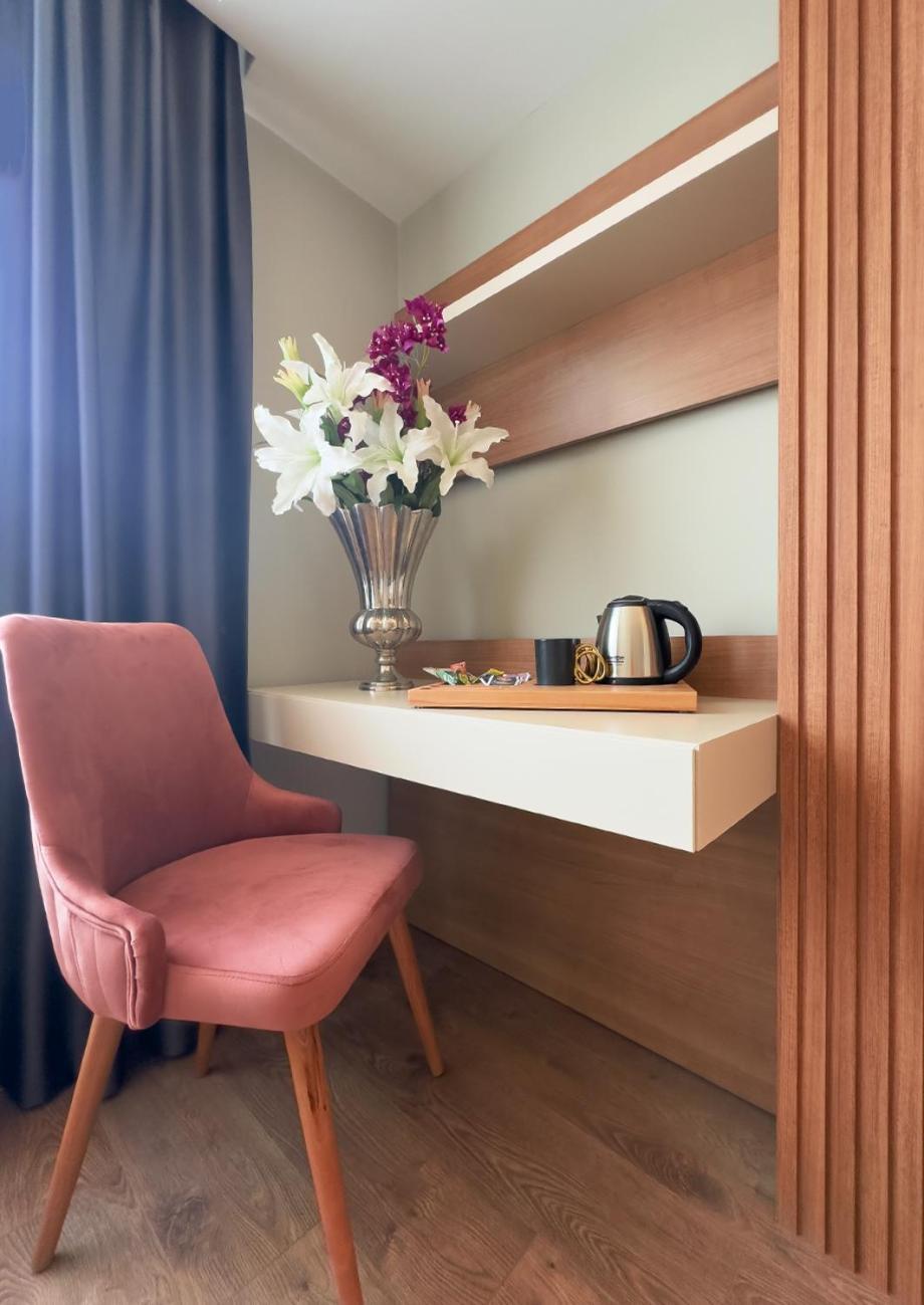 Hotel Frezya - Exclusively Woman Estambul Exterior foto